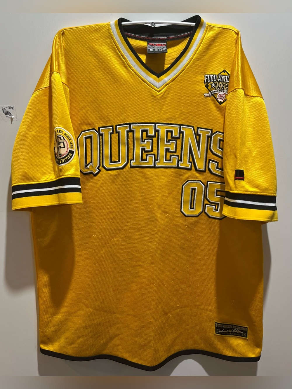 FUBU Queens 05 hip hop men’s Jersey Sz XL